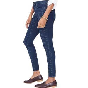 NYDJ Ami Skinny Jean in Geo Laser Diamond Print